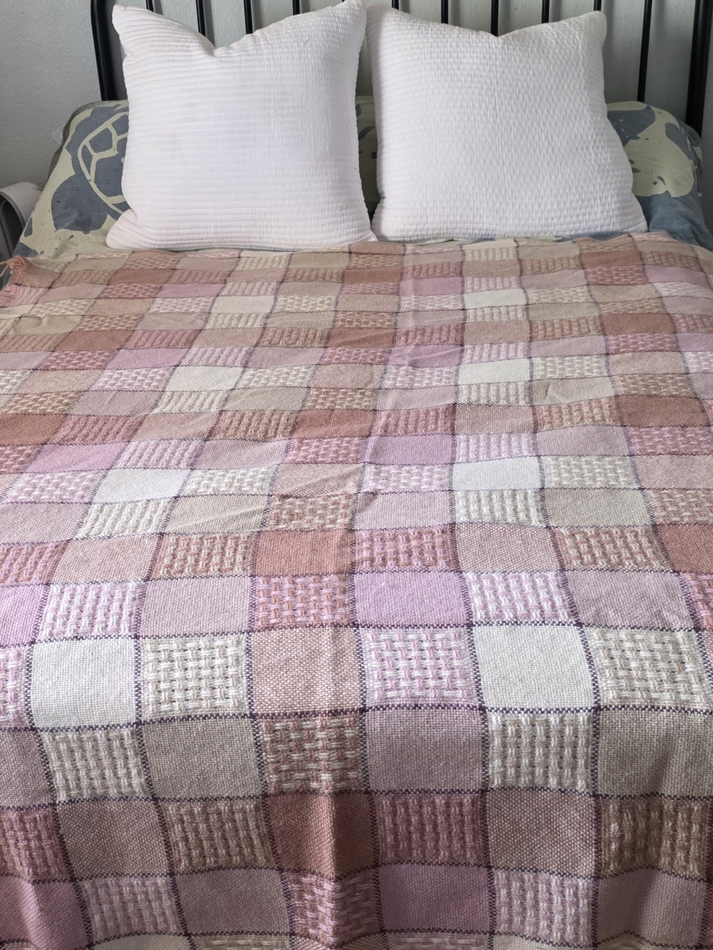 Pendleton 100% Wool Pink and Cream  Throw Blanket